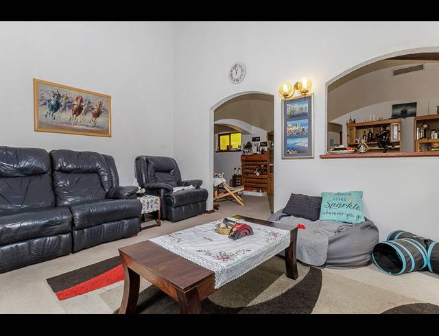 6 BEDROOM HOUSE FOR SALE IN WESTVILLE